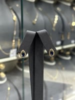 حلق شكل دمعه تصميم الماس