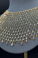 مخنق ذهب عيار 21 وزن 18.8 جرام