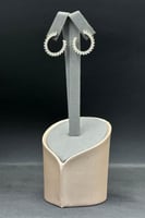 حلق تنس ذهب تصميم الماس عيار 18 وزن من 5.5 الى 5.6...