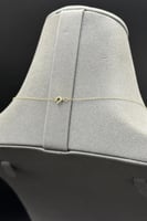 عقد دورين وردة ذهب تصميم الماس عيار 18 وزن من 0.7...