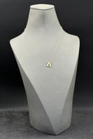 عقد فيونكة ذهب تصميم الماس عيار 18 وزن 0.9 جرام