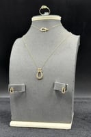 طقم ذهب صغير عيار 18 تعويذة الحظ وزن 2.7 جرام