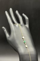 كف دمعة ذهب مع صدف أخضر عيار 18 وزن 1.6 جرام