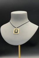 تعليقة مربع ذهب ايطالي عيار 18 وزن 3.4 جرام