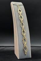 اسوارة ذهب صافي ايطالي عيار 18 وزن من 5.7 الى 5.8...