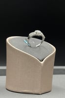 خاتم ذهب ابيض تصميم الماس