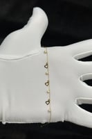 اسوارة قلوب مفرغ ذهب تصميم الماس عيار 18 وزن 0.8 ج...