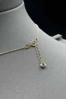 عقد كور ليزر مع فص تصميم الماس