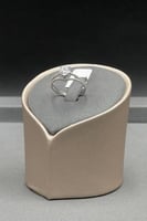 دبلة توينز ذهب ابيض تصميم الماس عيار 18 وزن 1.4 جر...