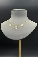 شوكر رموش الذهب ( عدة الوان ) عيار 21 وزن من 2.9 ا...