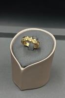 اسوارة مع خاتم ذهب تصميم الماس عيار 18 وزن 25.9 جر...