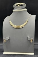 طقم عروس ذهب عيار 18 نسيج الفخامة وزن 15.3 جرام