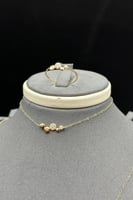 طقم دوائر ذهب تصميم الماس عيار 18 وزن 2.4 جرام