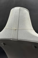 عقد وردة ذهب تصميم الماس عيار 18 وزن 1.6 جرام