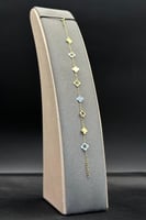 اسوارة وردة ذهب صافي ملون عيار 18 وزن 1 جرام