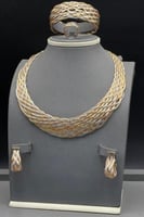 طقم قماش ذهب صافي ايطالي عيار 18 وزن 27.9 جرام