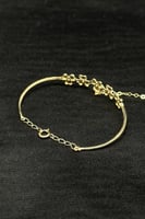 كف اطفال وردات ذهب تصميم الماس عيار 18 وزن 1.9 جرا...