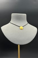 تعليقة ذهب صافي عيار 21 وزن من 1.6 الى 1.7 جرام