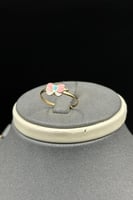 طقم اطفال ذهب صافي ملون عيار 18 وزن 4.4 جرام