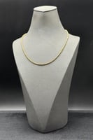 عقد مع أسوارة ذهب للعروس عيار 18 وزن 13.9 جرام