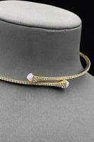 طوق ذهب تصميم الماس عيار 18 وزن 19.9 جرام