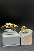 اسوارة مع خاتم تايجر ذهب مع صدف اخضر عيار 18 وزن 2...