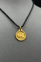 سبيكة ذهب BTC عيار 24 شكل بطوط مع عروه