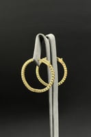 حلق تنس ذهب تصميم الماس عيار 18 وزن من 6.7 الى 6.8...