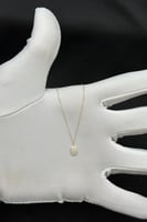 عقد ذهب تصميم الماس عيار 18 وزن من 0.4 الى 0.5 جرا...