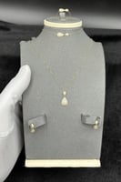 طقم دمعة ذهب تصميم الماس عيار 18 وزن 2.4 جرام