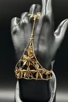 كف ذهب سعودي عيار 21 بتصميم وردة فخم بوزن 5 جرام