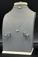 طقم اطفال فراشة ذهب تصميم الماس عيار 18 وزن 5.1 جر...