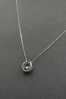 عقد الماس وزن الذهب : 0.76 جرام وزن الألماس : 0.50...