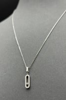 عقد مستطيل ذهب مطفي تصميم الماس عيار 18 وزن 4.3 جر...