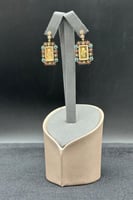 حلق على شكل سبيكة ذهب تصميم الماس عيار 21 وزن 8.9...