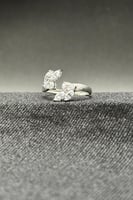 خاتم ذهب ابيض تصميم الماس عيار 18 وزن 1.8 جرام