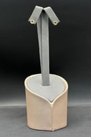 حلق دائري ذهب صافي عيار 18 وزن من 0.5 الى 0.6 جرام