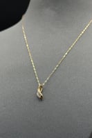 عقد الماس وزن الذهب : 0.83 جرام وزن الألماس : 0.08...