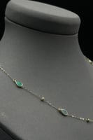 عقد ذهب دمعة مع صدف اخضر