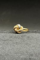 خاتم مكرونة ذهب صافي عيار 18 وزن 1.9 جرام