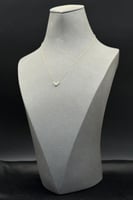 عقد فراشة ذهب تصميم الماس عيار 18 وزن 0.5 جرام