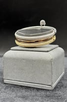 اسوارة مشبك ذهب تصميم الماس عيار 18 وزن من 27.6 ال...