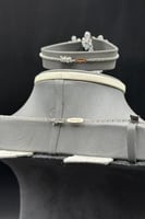 طقم ذهب أبيض بتصميم الماس عيار 18 بريق السهرة وزن...