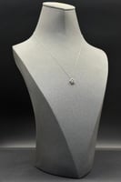 عقد الماس وزن الذهب : 0.34 جرام وزن الألماس : 0.07...