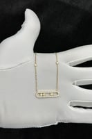 عقد مستطيل ذهب تصميم الماس عيار 18 وزن 5.9 جرام