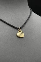 تعليقة قلب ذهب صافي عيار 18 وزن 1.2 جرام