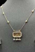 نصف طقم ذهب اشناف مع لؤلؤ عيار 18 وزن 6.7 جرام