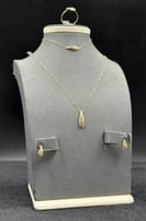 طقم ذهب ناعم عيار 18 نسمة القطرة وزن 2.9 جرام