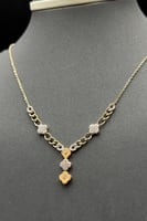 طقم جنزير ذهب عيار 18 بتصميم ناعم وزن 7.9 جرام