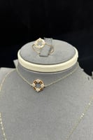 طقم ذهب عيار 18 دائرة الذوق وزن من 3 إلى 3.1 جرام